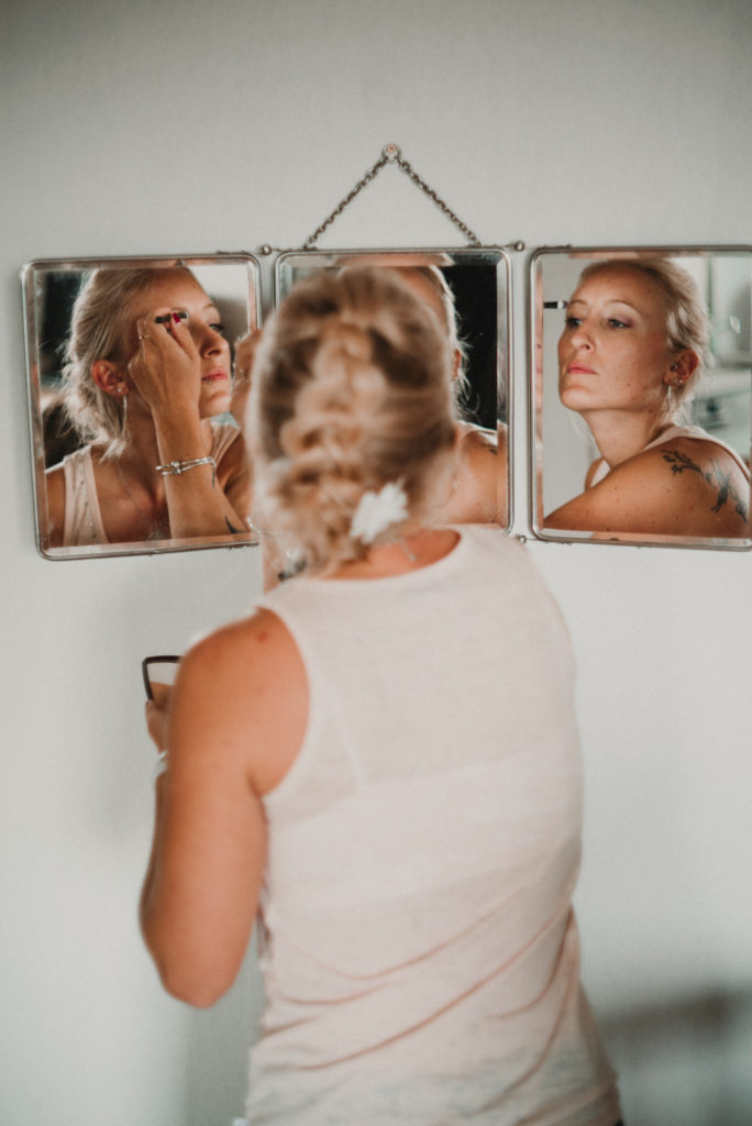 Make Up Therapy
